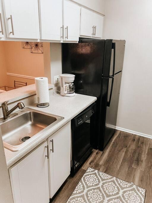 Cozy 1bedroom Apt Near Downtown Apartment